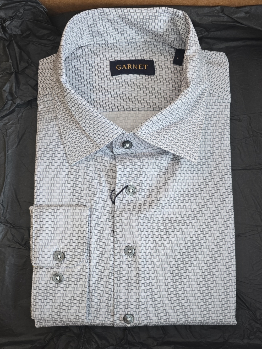 NWT. Men's Light Gray Geometric Dress Shirt